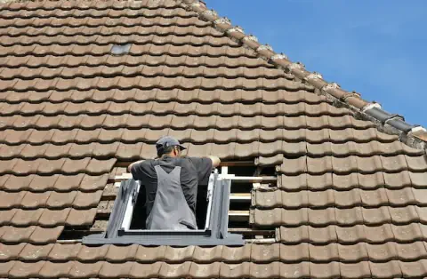 Pose de velux - Saint-Cyr-sur-Loire